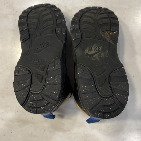 Nike Manoa Black Blue Leather Traction High Top Sneaker Boots Kids Youth 10C - Picture 4 of 8